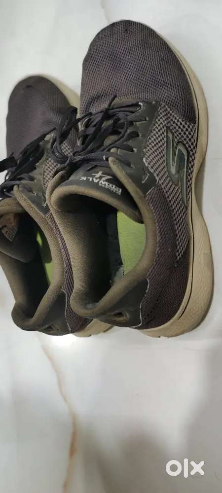 Gym Ab Roller + Shoes+Mini Fan+WiFi Router–All Items in Good Condition