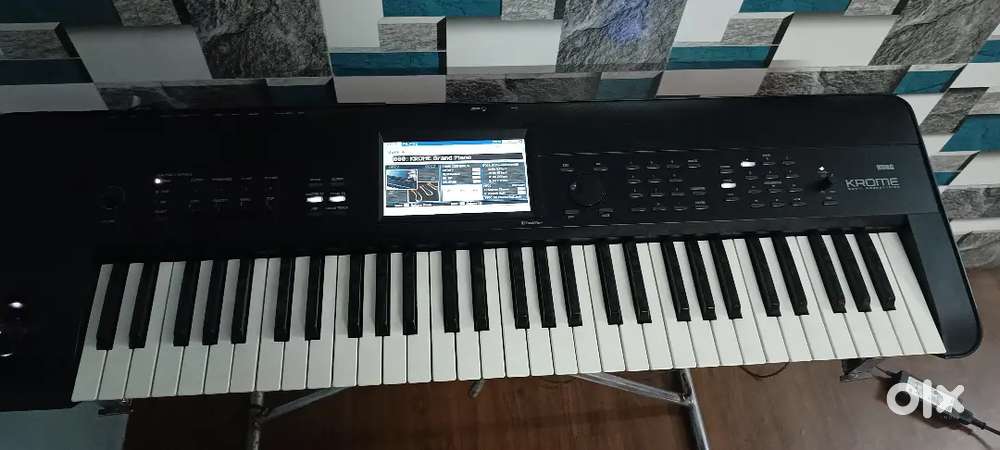 Korg krome 61 keys brand new condition