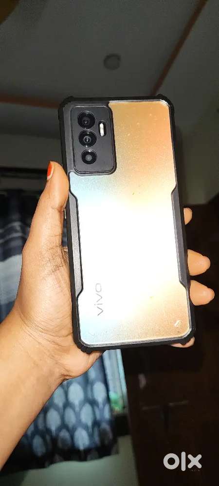 Vivo v23 e (year 2023)Available with box and charger with out damage