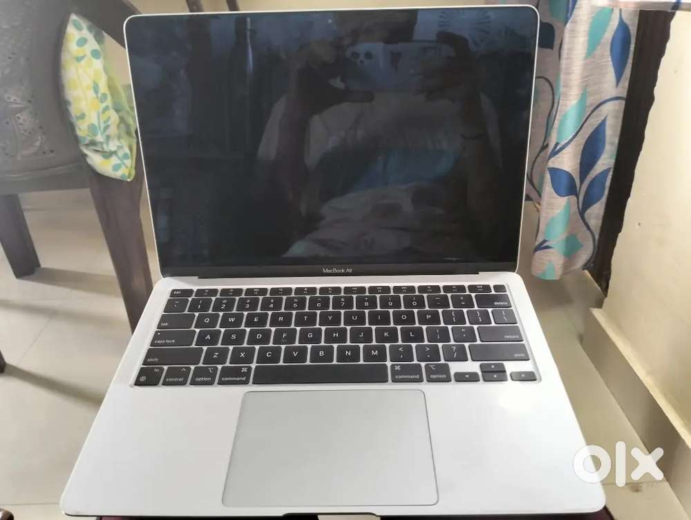Non Working Apple Macbook Air M1  Macbook  16/256