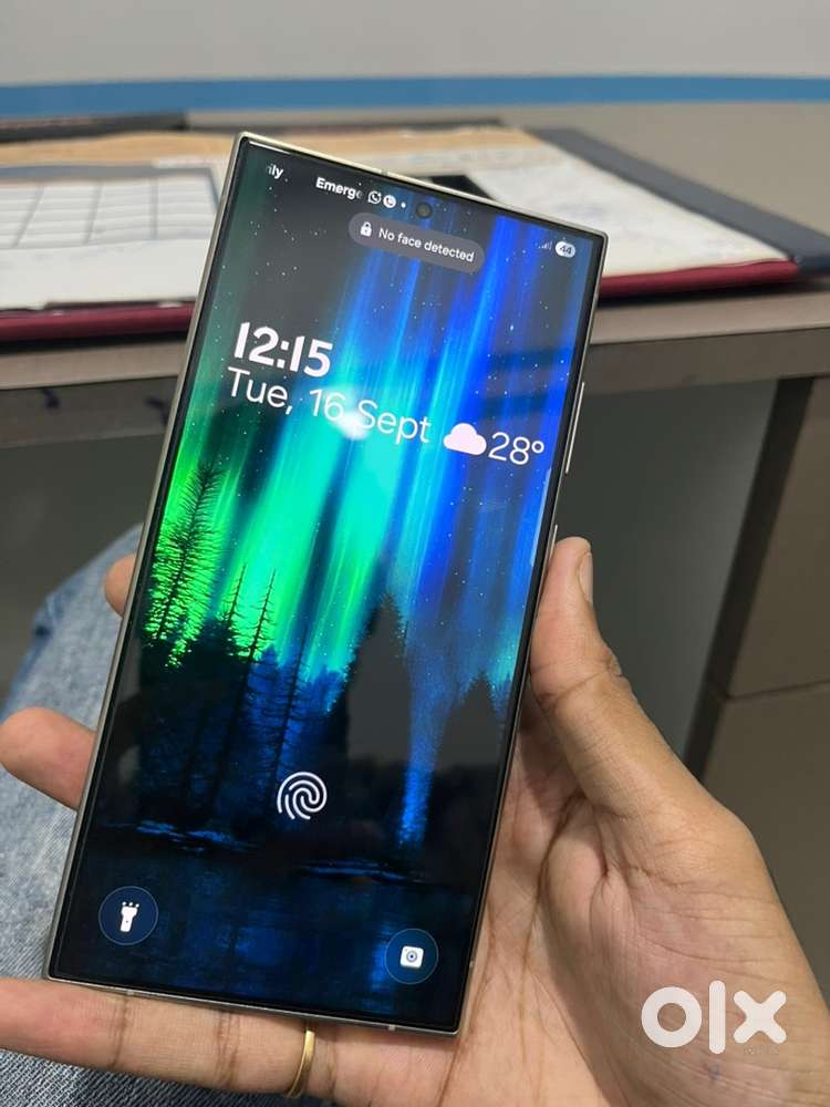 Samsung S24 Ultra mint condition