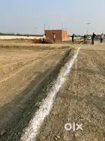 शहीद पथ मेदांता हॉस्पिटल इकाना स्टेडियम के निकट रिंग रोड के पास प्लॉट