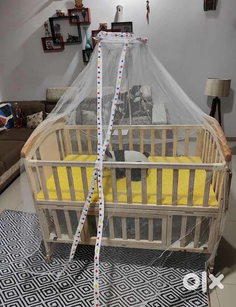 BabyTeddy12 in 1 baby cot