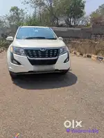Mahindra XUV 500 W7 AT (2020)