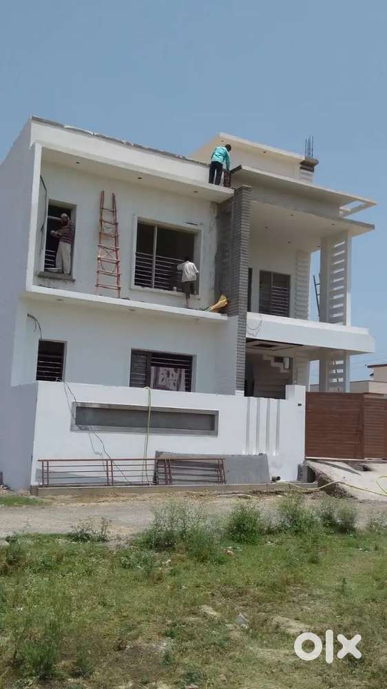 House Sale near sabujnagar