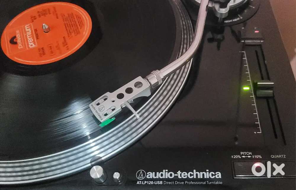 Turntable / Vinyl player / Record player