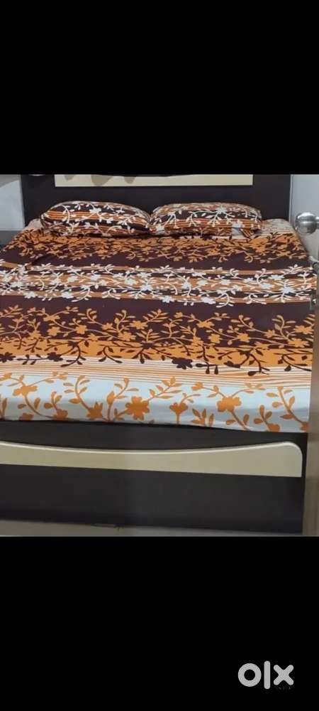 Double bed with mattress