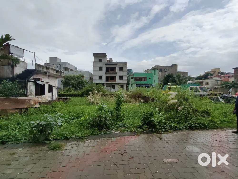 plot near Iter college