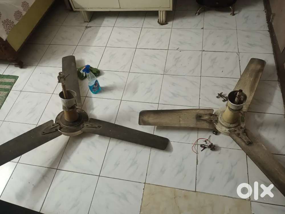 Celling fan in working condition ghr pe new fan install kiya