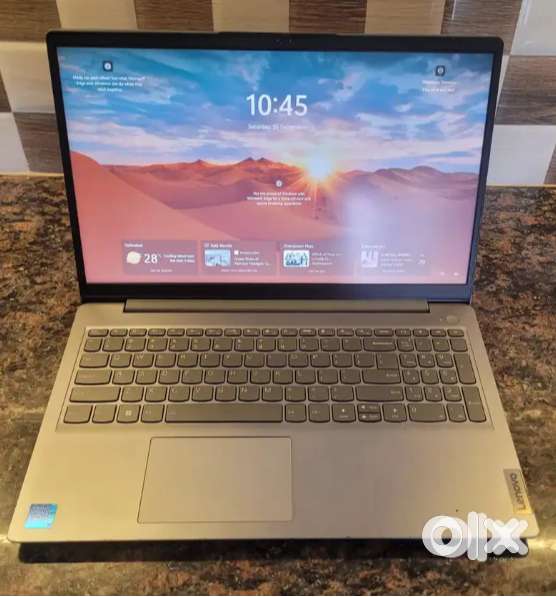 IdeaPad 3 15IAU7 x64