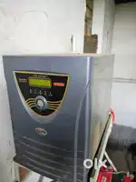 Microtek   Inverter with 3 Heavy-Duty Batteries – Excellent Condition
