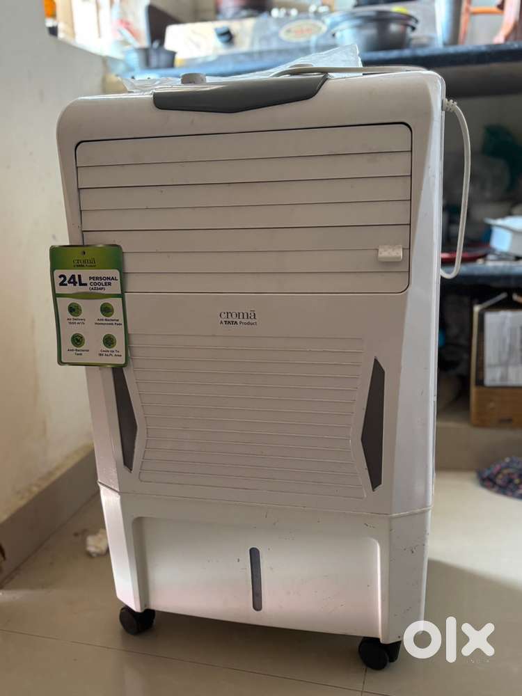 Croma 24 L , new condition cooler