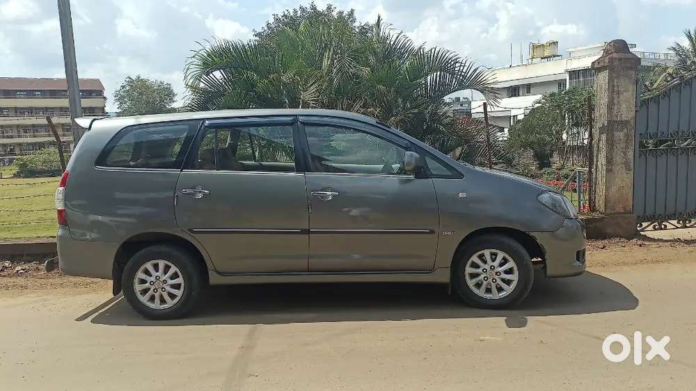 Toyota Innova 2009