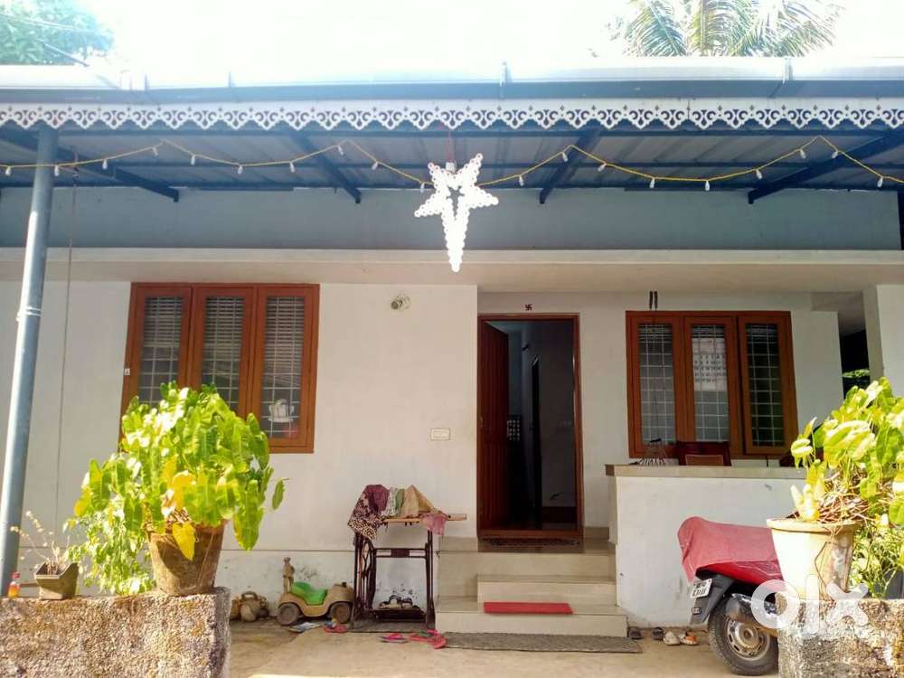 Independent 2 bhk house for sale in Perumbavoor