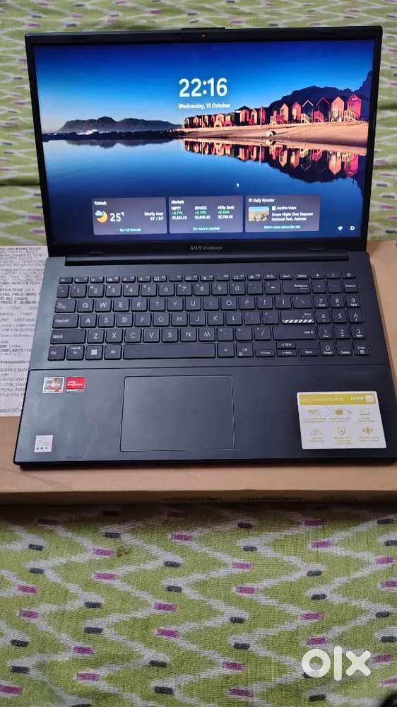 1.9 yrs old Asus Vivobook