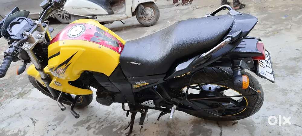 Yamaha fzs