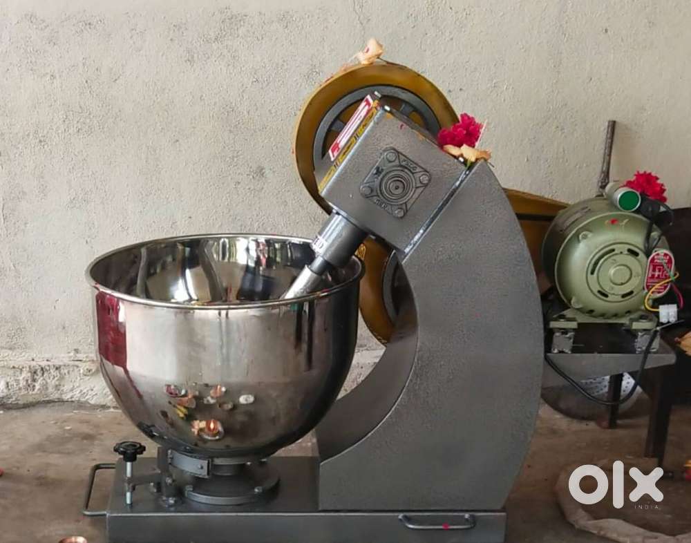 10 KL atta kneading machine
