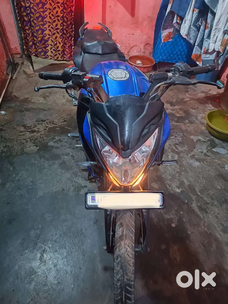 Pulsar NS 160 BS4