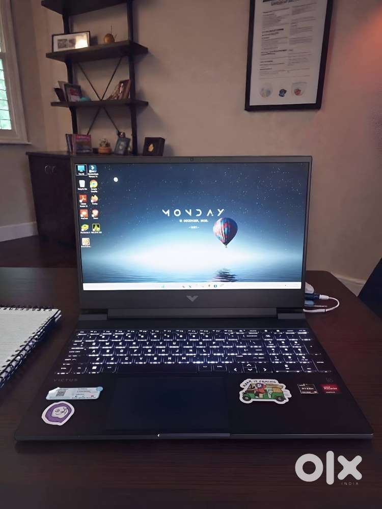 Hp VICTUS  15 Gaming Laptop 1 month old with pack to new condition