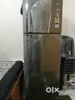 Lg double door fridge for sale 20000