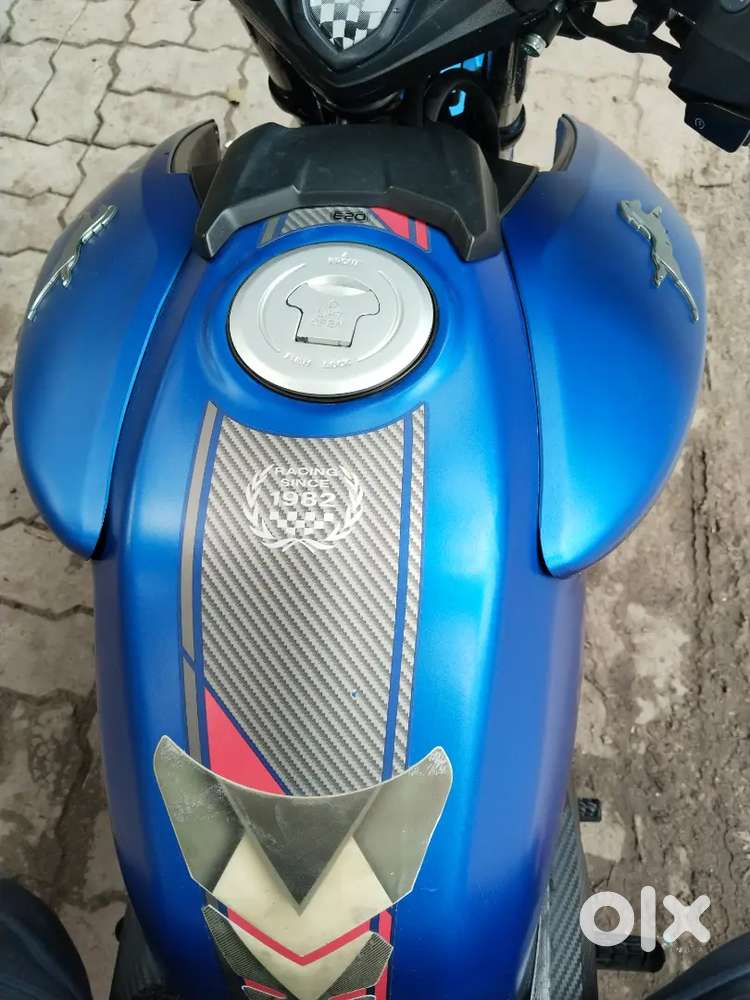 Apache RTR 160 Disk AVS Break New Model Paper Complet No Scratches