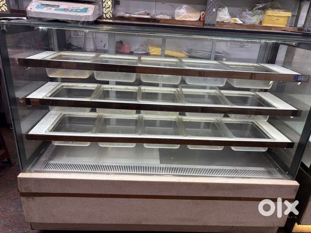 Savouries Display Counter 5 Feet with warmer