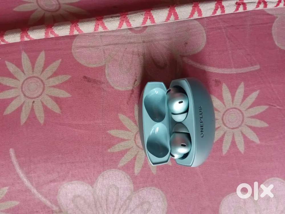 One plus node 4 ear buds