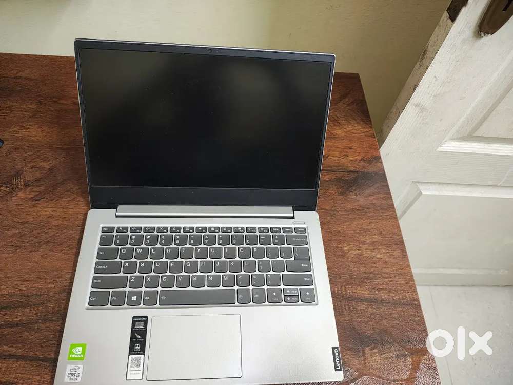 Lenovo IdeaPad s340.
