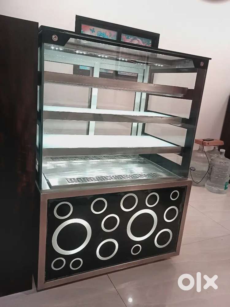 Cake display Fridge For sale
