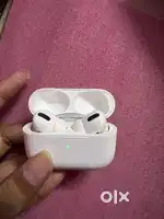Apple airpods pro 1st gen