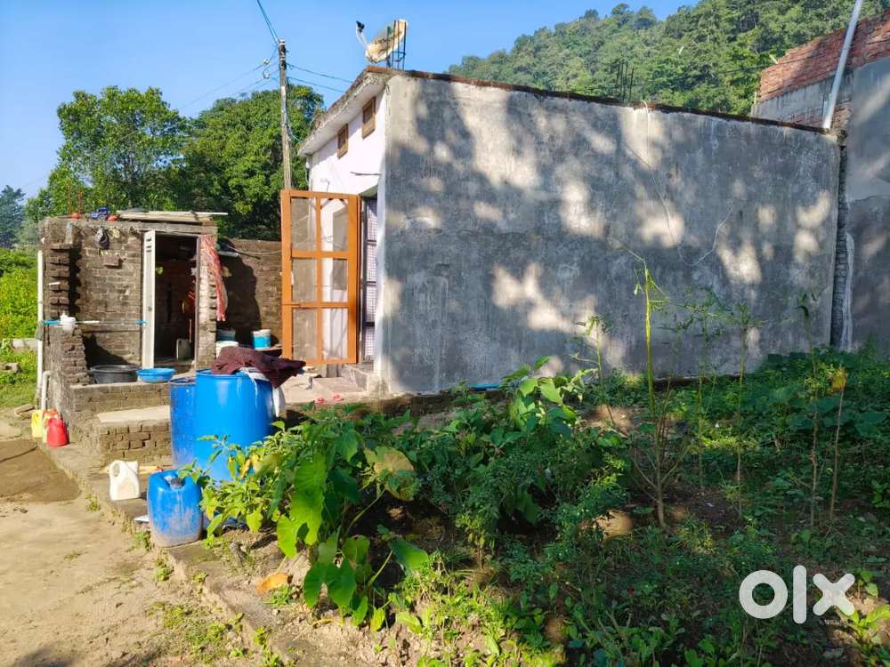 Good location house malla Mitrumpurm Jawahar Jyoti Damuadunga HLD