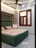 L type दो बालकनी फुल हवादार 3bhk फ्लैट dwarka mor metro से 1 km Main