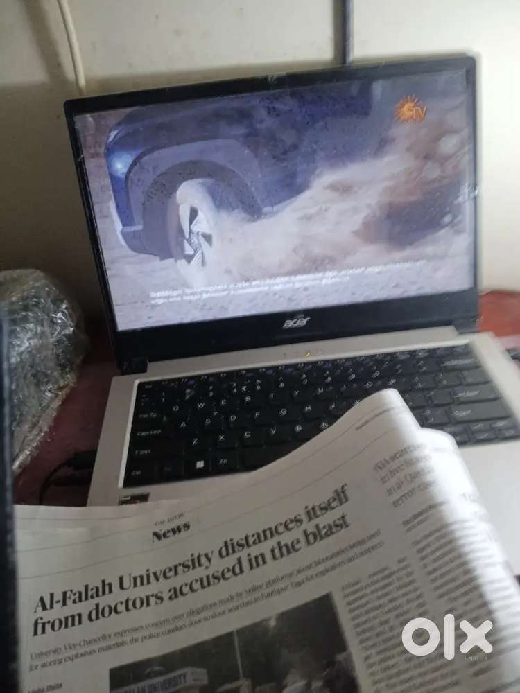 Lennevo g 50 laptop with1 tb hdd win 10