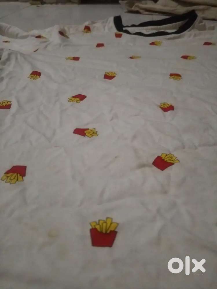 14 sal ke bacchon ke liye kapde branded