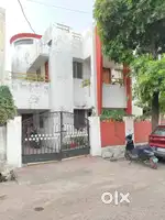 Garden  facing  house