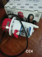 Hot water geyser