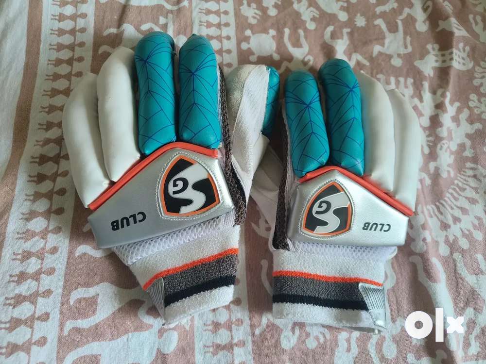 SG Club gloves