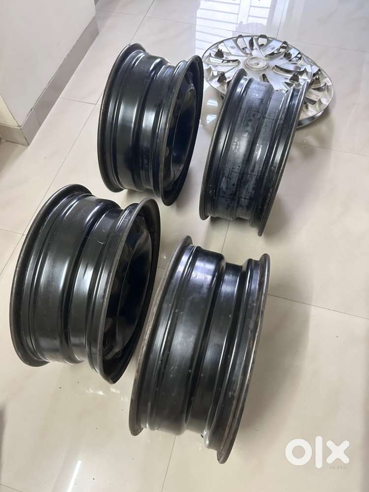 VW POLO 15” Steel Wheel with covers - ALL 4 In mint condition