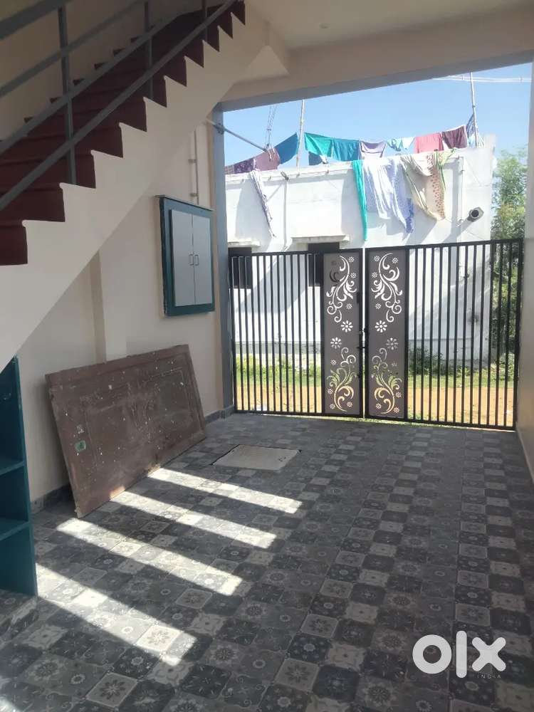 Kalikappan Karuppaurani near