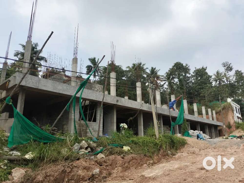 New building in front of technopark phase 4 with lift facility