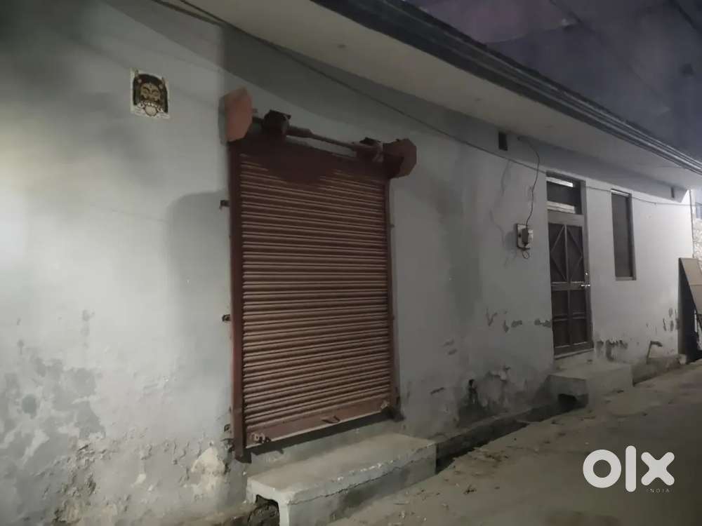 1 bhk house available on rent near mega city