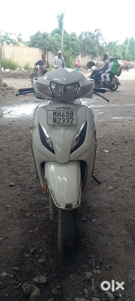 Hi there i m selling my activa in mint condition