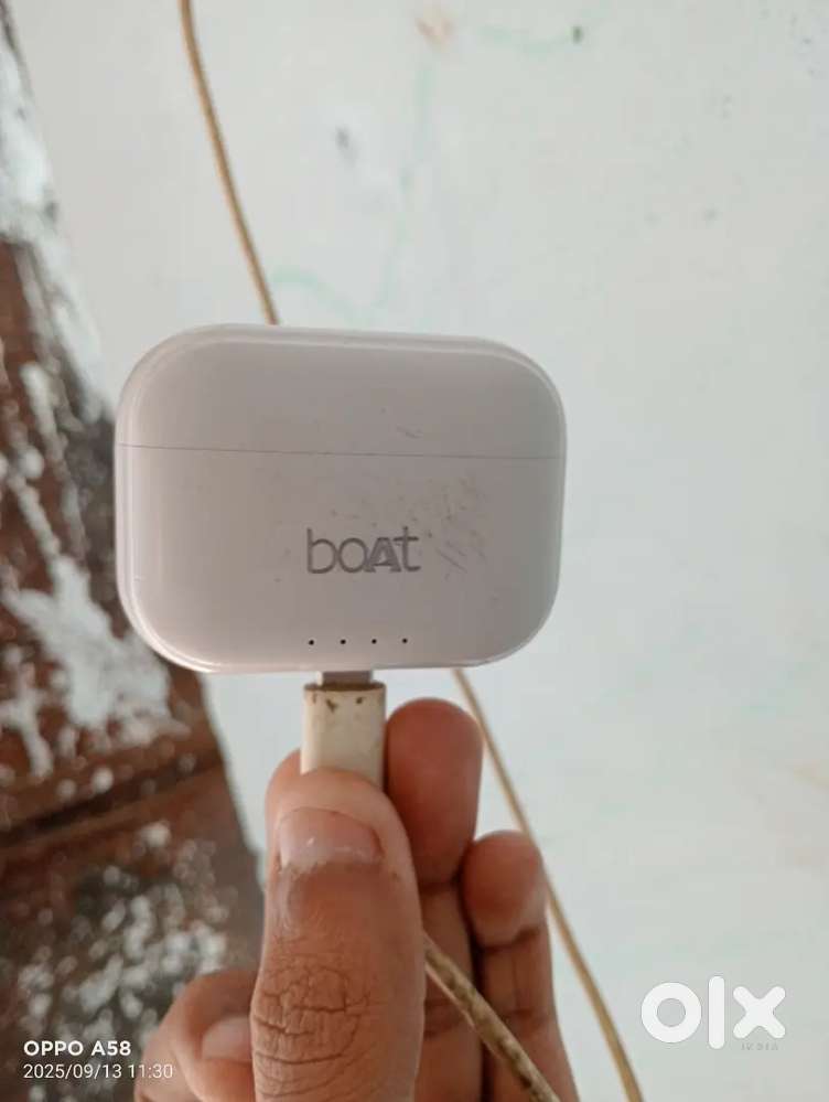 Boat air but oppo mobile a 58