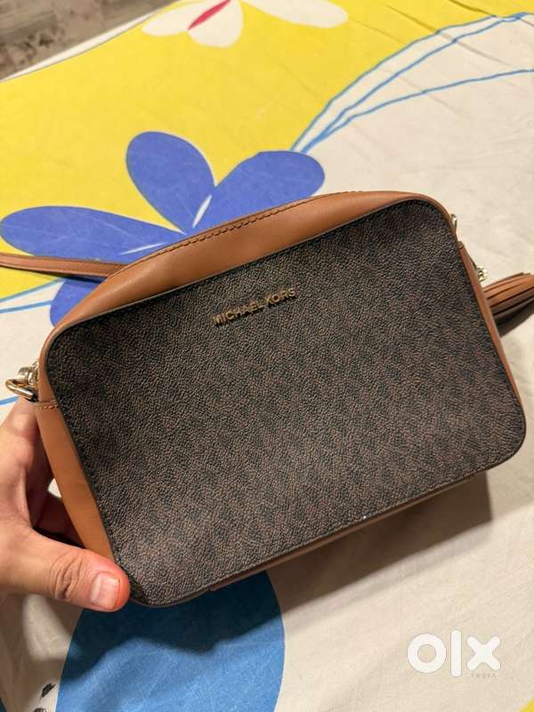 Michael Kors Jet Set Crossbody Bag
