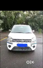 Ola/Uber car driver wagonr