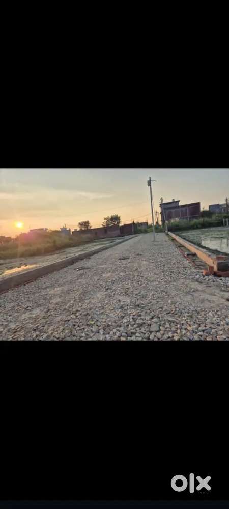 Lucknow Gosaiganj Market ke pass school hospital se najdeek approved