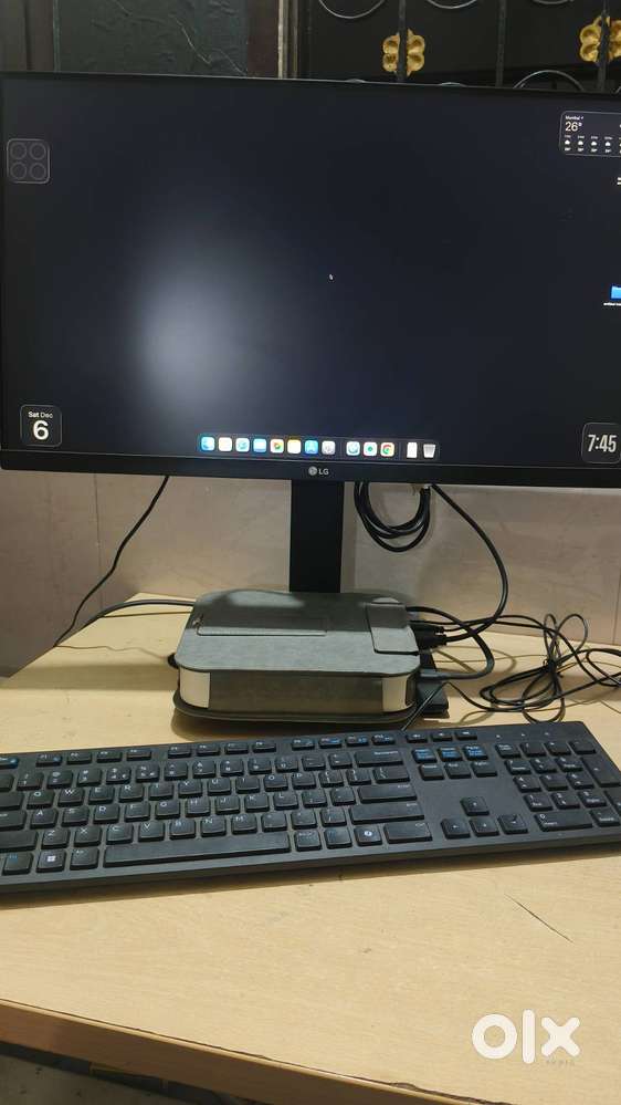 Mac Mini M1 With LG 2K monitor, dell keybord, potronics mouse