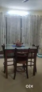 Evok 4 seater  Dinning Table