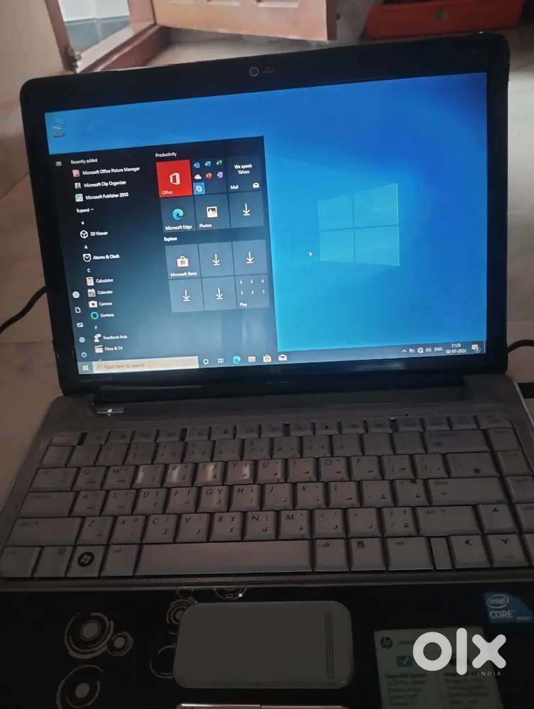 Only 4000 rs hp i3 laptop