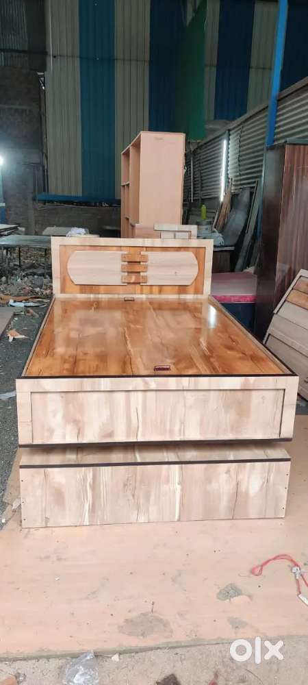 FESTIVAL OFFER.!!ONLY 5000 ME 6/4 KA DIWAN SINGLE BED  STORAGE KE SATH